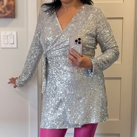 H&M silver sequins wrap dress, size M - Picture 16 of 16